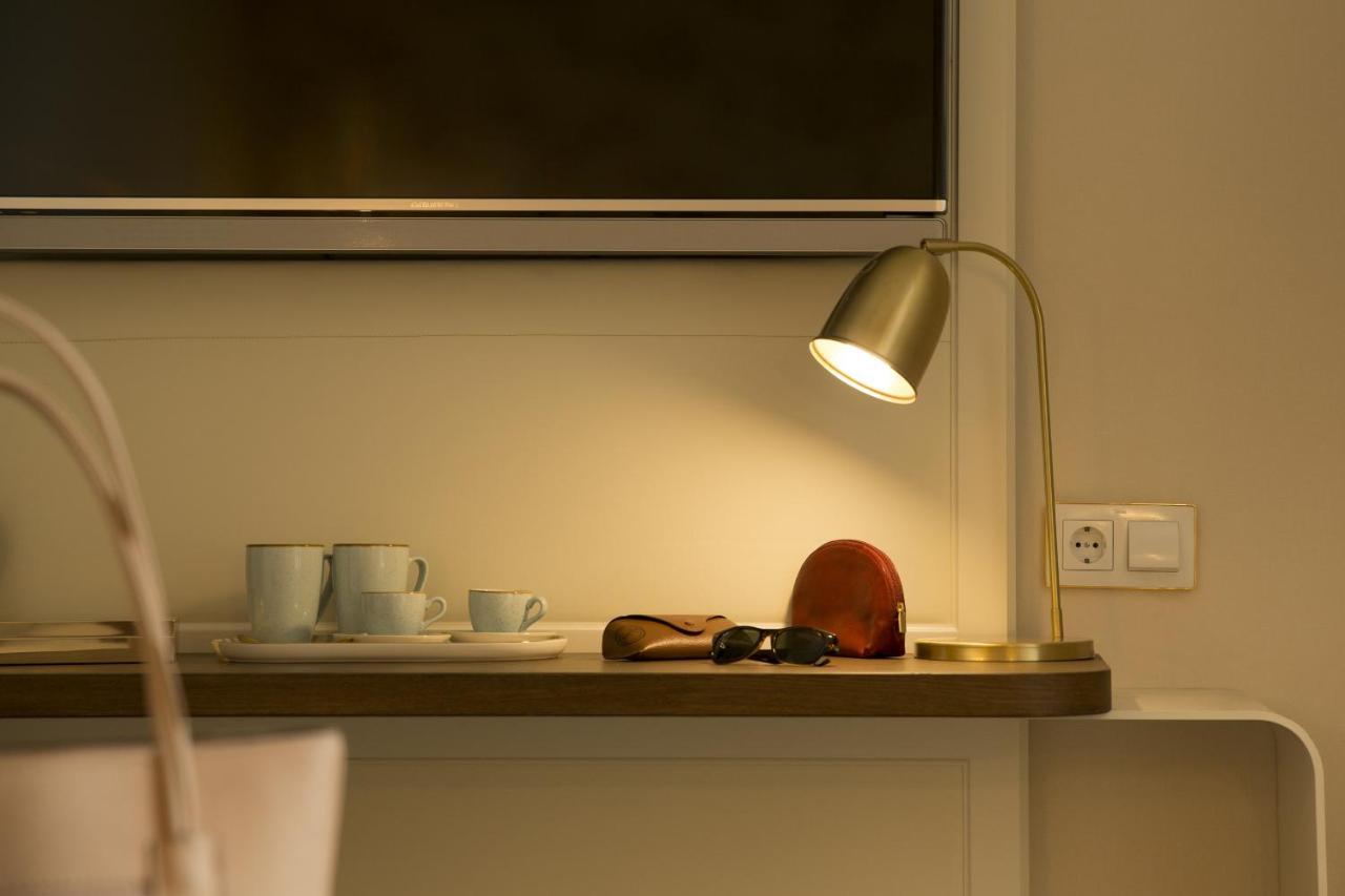 ไอคอน บีซีเอ็น บาย เปอตี พาเลซ Hotel บาร์เซโลนา ภายนอก รูปภาพ