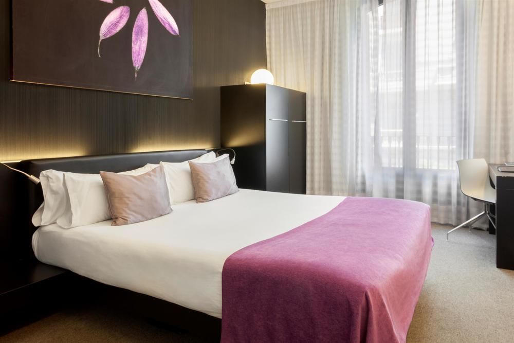 ไอคอน บีซีเอ็น บาย เปอตี พาเลซ Hotel บาร์เซโลนา ภายนอก รูปภาพ